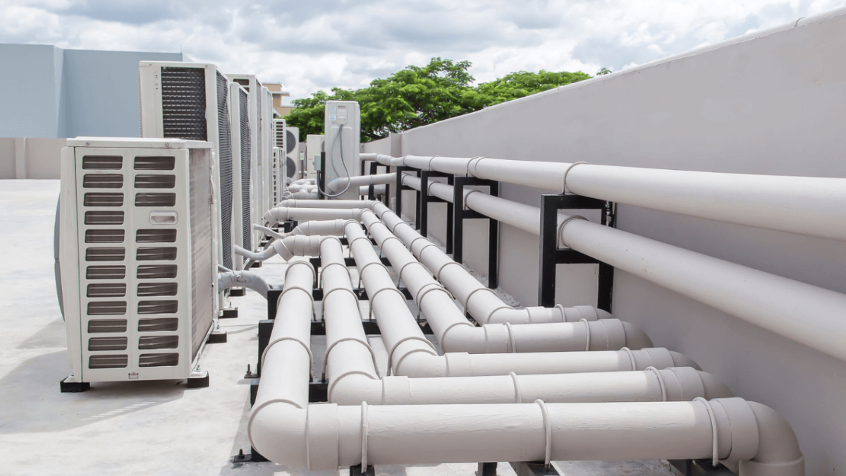 Use this commercial HVAC summer maintenance checklist to learn how our experts will keep your system in top shape.